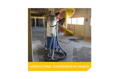 Industrial Vacuum Cleaner