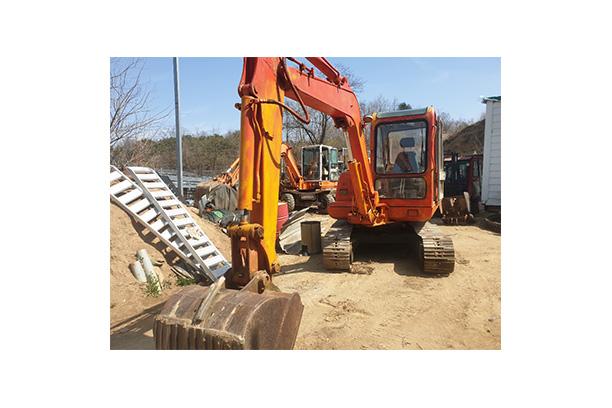 HYUNDAI R500