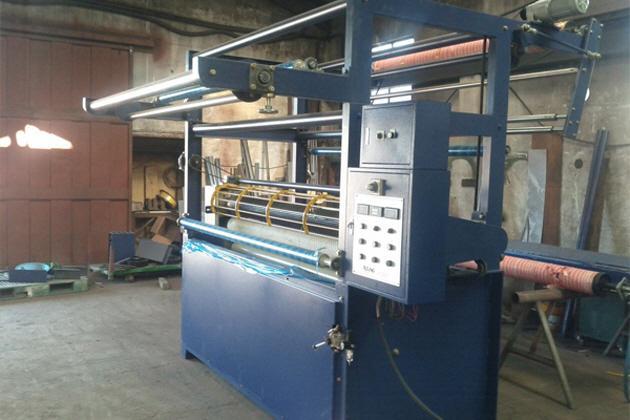 Hole Embo Machine