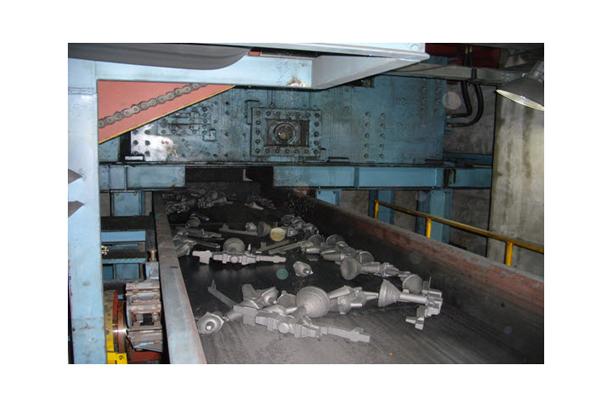 VIBRATING FEEDER