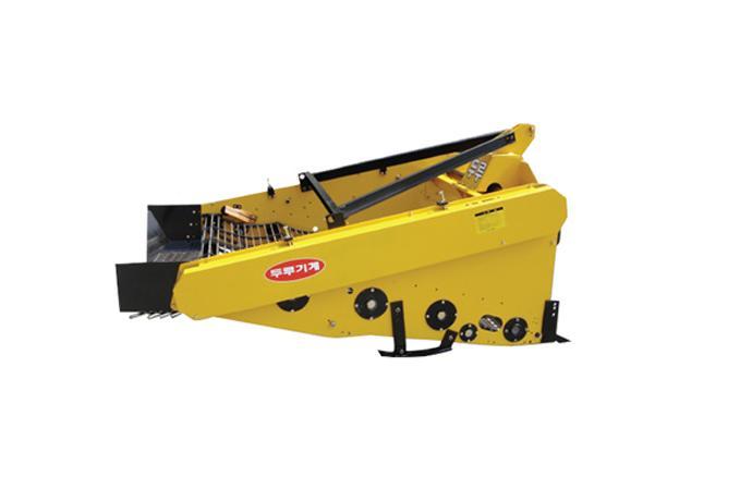 Underground Crops Harvester (Tractor Type)