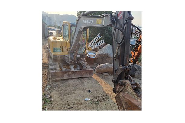 VOLVO EC55B