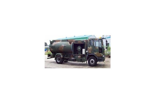 Aircraft Refueler