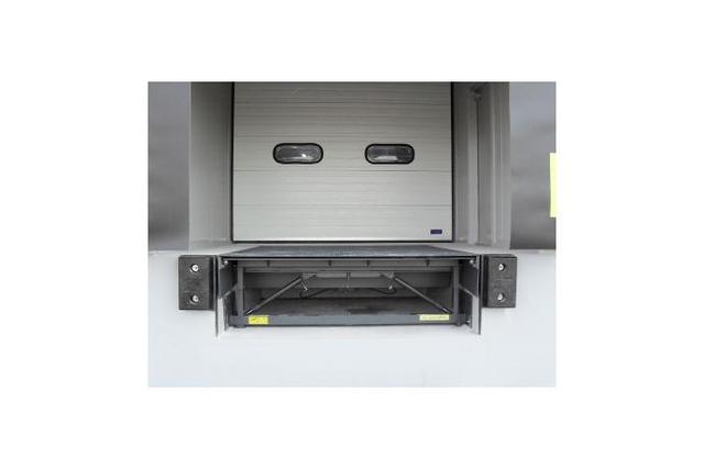 Telescopic Lip type Dock Leveler