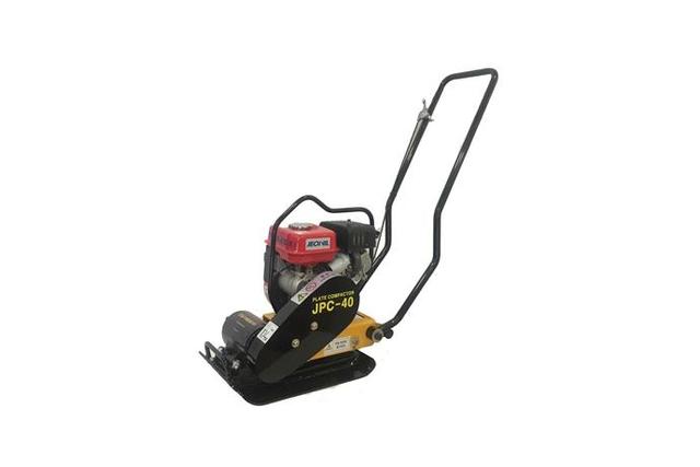 Forward Plate Compactor