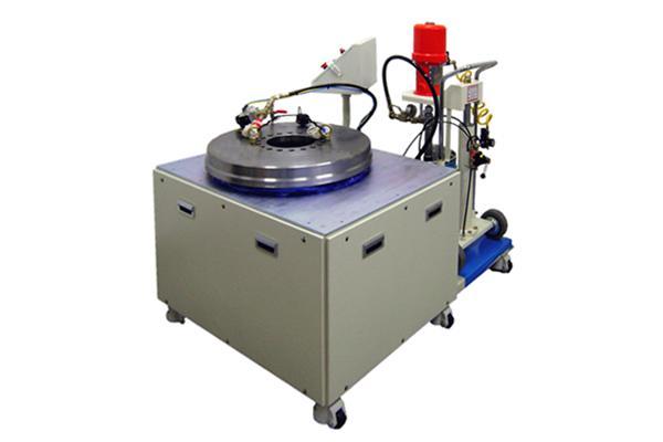 Molding Dispenser
