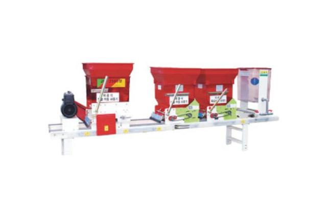 Insecticide / Manure Distributor : Seedling Box Insecticide Distributor