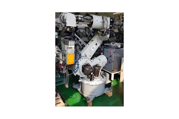 YASKAWA 165kg Waskawa Robot(SERVOGUN) (Model Year 2004)
