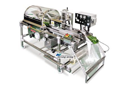 IWO6A Three-Side Packing Machine