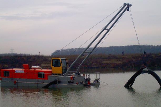 Pump Dredger