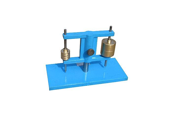 Gil More Pin Apparatus