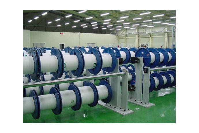 Multi-Weft Insertion Weaving Machine for Geogrid